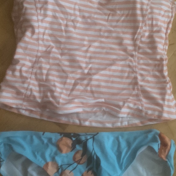 Tankini - Picture 3 of 4